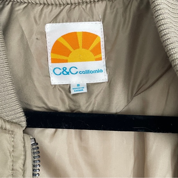 C&C California Lightweight Puffer Bomber Jacket - Picture 3 of 3